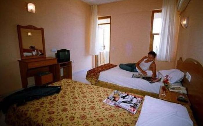 Kleopatra Melissa Hotel