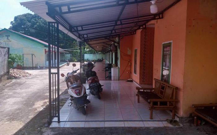 EXPRESS O 92251 Jaya Kusuma Homestay  Near PONPES Darul Muhtadin