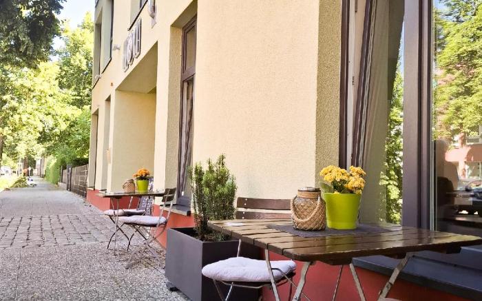 HOLI-Berlin Hotel & Hostel