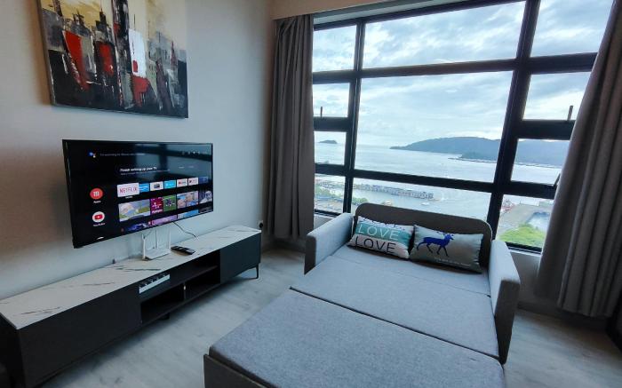 SelesaHome | 2 BR | J15 | Sea View| Jesselton Quay