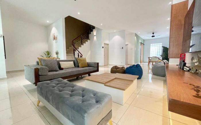 Deluxe 4BR Home in Kuah - 5mins to shops 