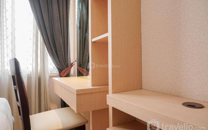 Homey 2BR Mediterania Marina Ancol By Travelio