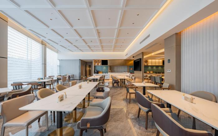 Atour Hotel Qingdao Polytechnic University Shandong Road