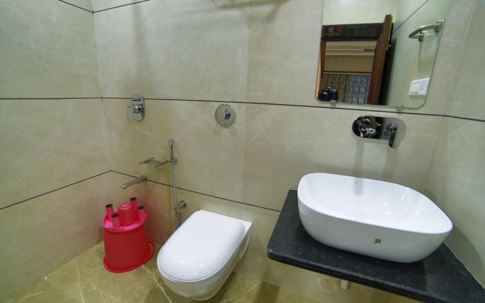 Mid Town Inn ( Nakki Lake 500 Metter )