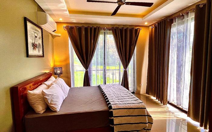 Overlooking Staycation at Sandari Batulao