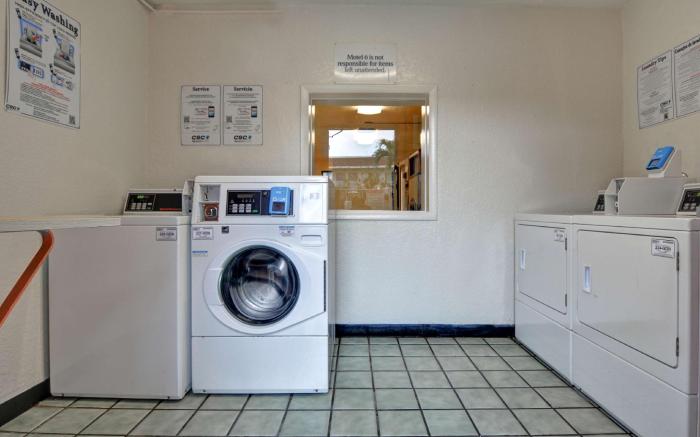 Motel 6 Dania Beach, FL