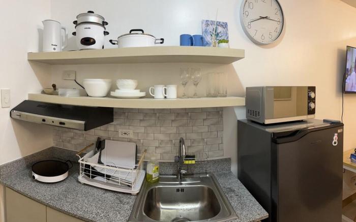 Snug & Cozy Condo @SM Southmall 100mbps Netflix D+