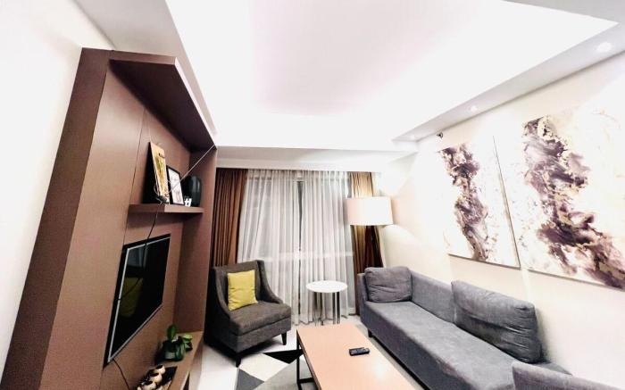 Apartment Ayala Big High Ceiling