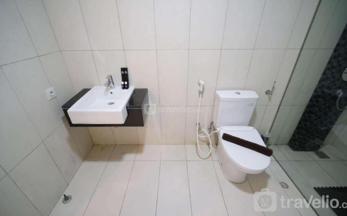 Spacious 2BR Via and The Vue Surabaya By Travelio