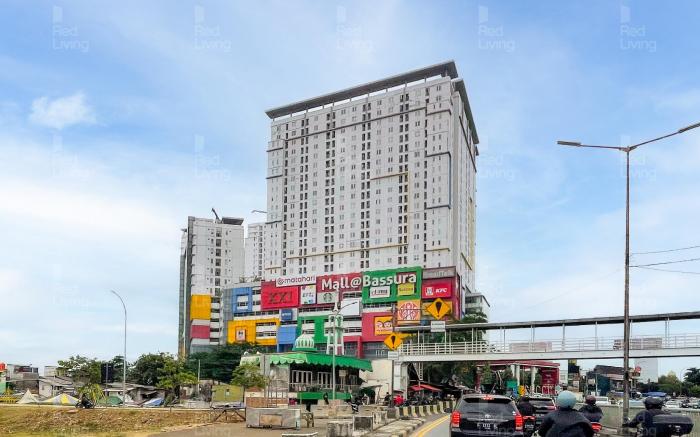 RedLiving Apartemen Bassura City - Gracefull Rooms