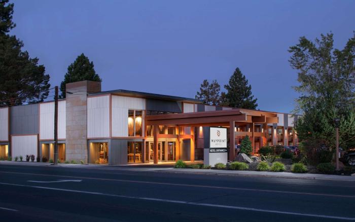 Waypoint Hotel