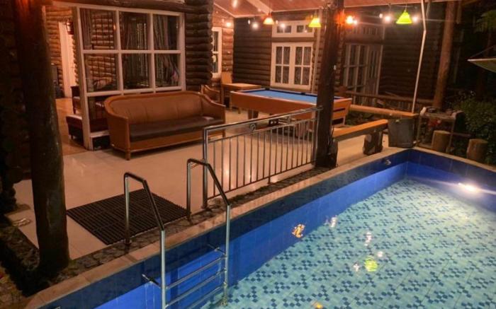 Villa kota bunga 5 +1 br & private pool