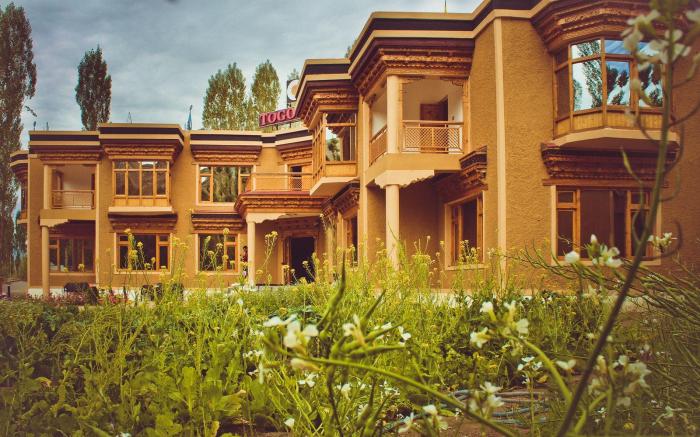 Togochey boutique