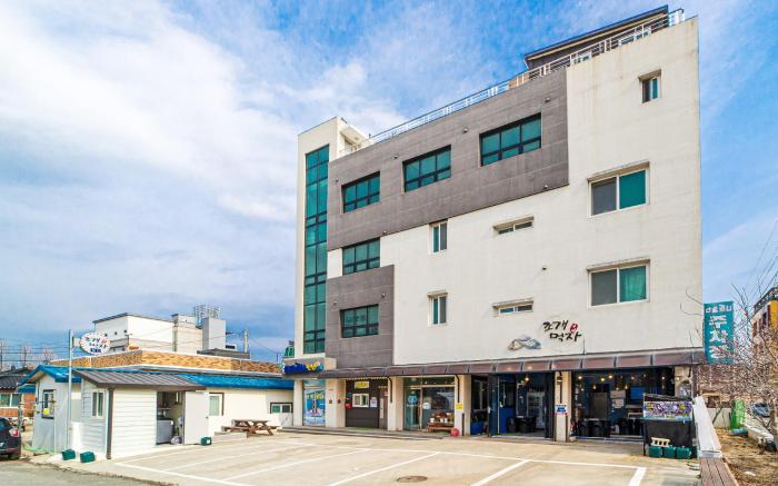 Sokcho Santorini Pension