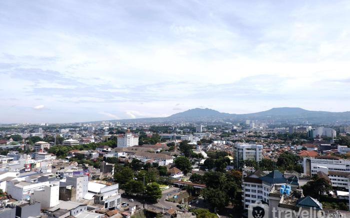 Homey 2BR at Braga City Walk Apartment By Travelio