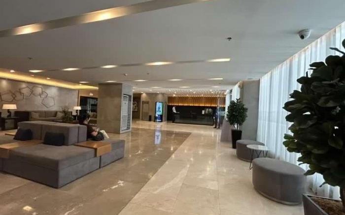 One BR Suite 5 min walk to Mall of Asia
