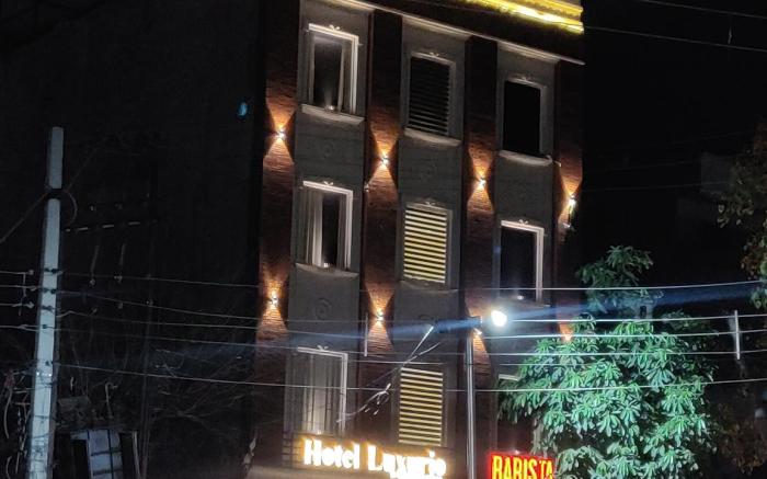 Hotel Luxurio ( In-House Barista Cafe, Near Golden Temple )