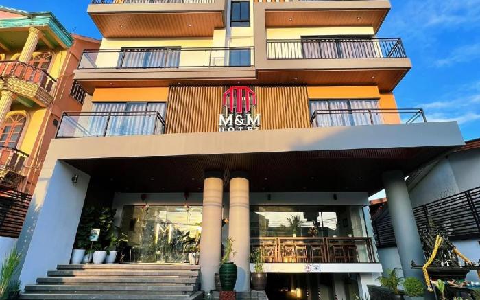 M&M  Hotel 