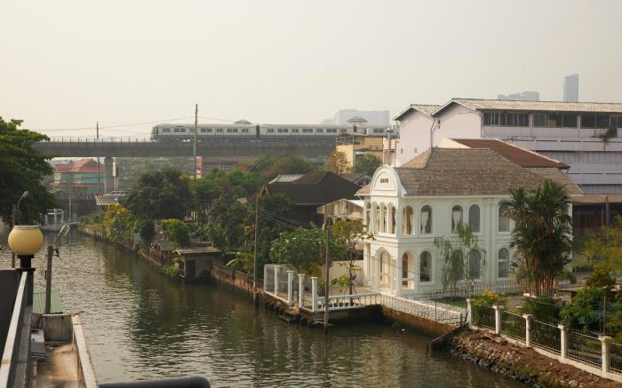 Arpo Pool Villa Riverside Bangkok