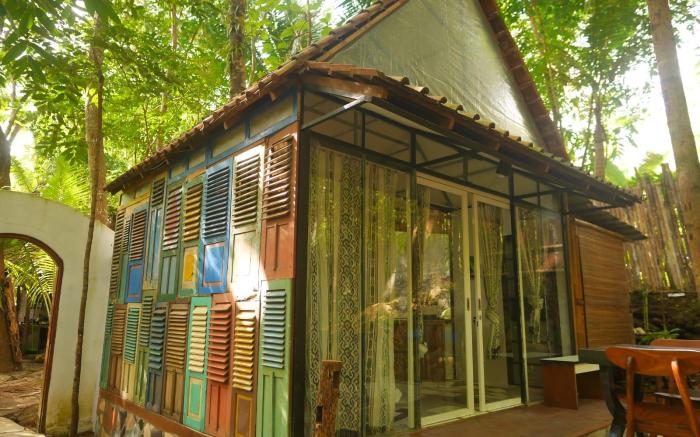 Lawasan Cabin Awandaru Village 