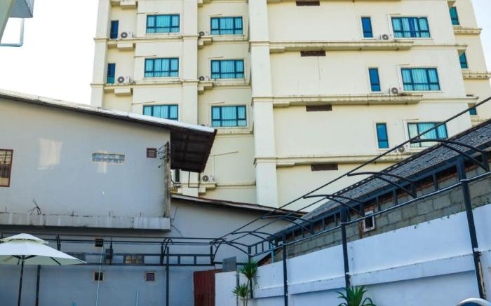 Golden Lotus Vang Vieng