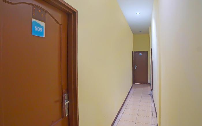 OYO 92371 Bb House Japaris