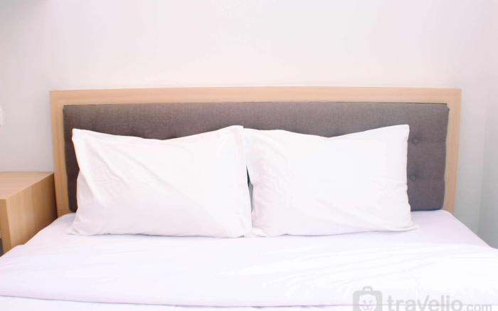 Comfort 1BR Vasanta Innopark Apartment By Travelio