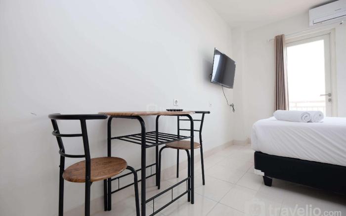 Comfy Studio at Sentul Tower Apt By Travelio