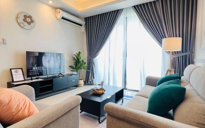 R&F Lovely 2BR of Dual Key by ANJU