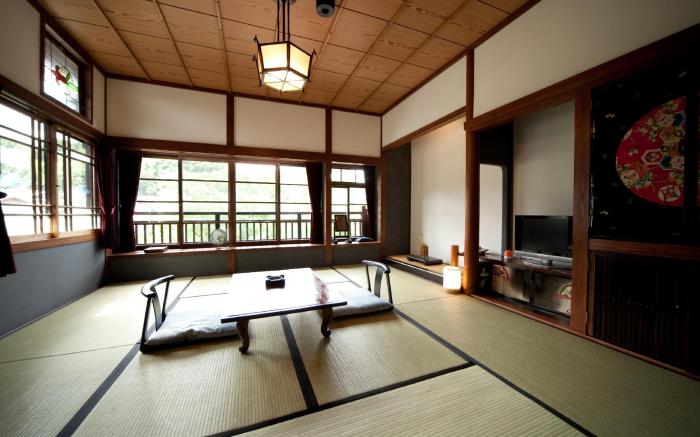 Hatago Kayausagi