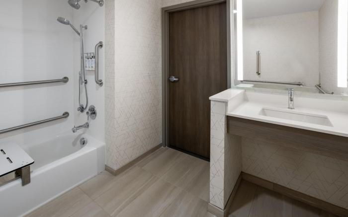Holiday Inn Express And Suites Waynesboro East