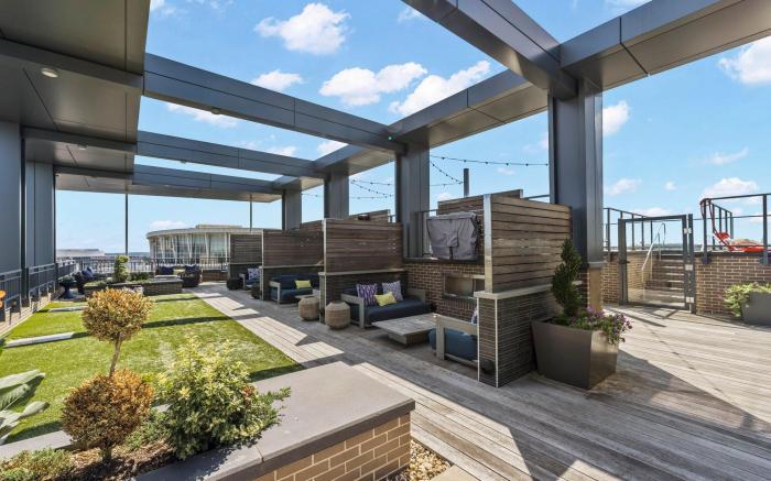 Placemakr Marymount Ballston