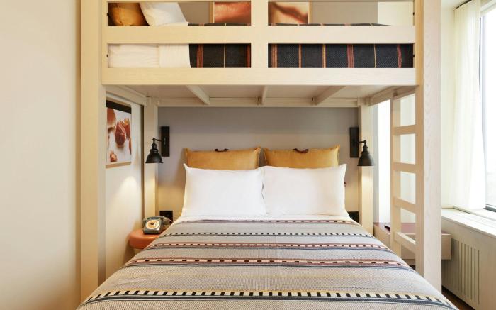 Moxy Richmond Downtown