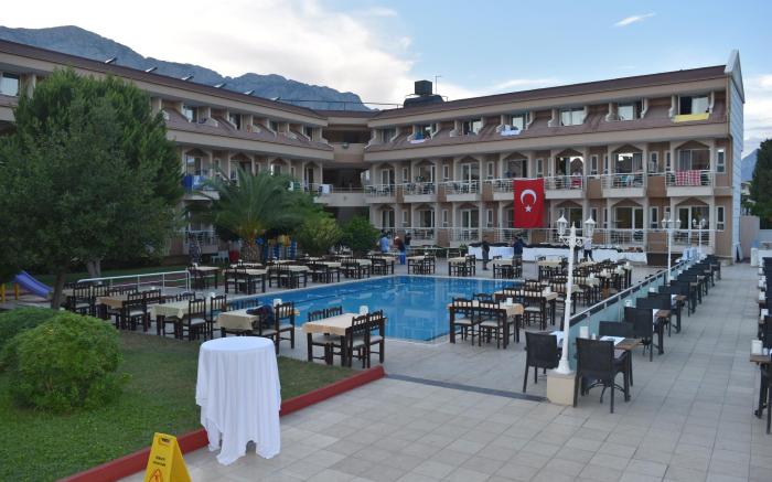 Ares Dream Hotel