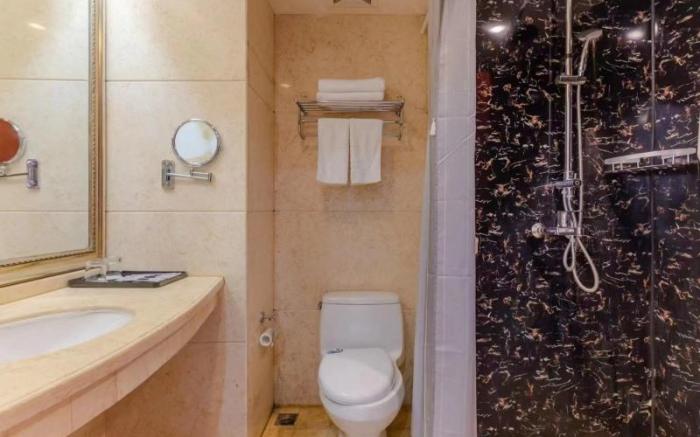 Shell Hotel Hefei Yaohai District Changjiang East Road Longgang Station