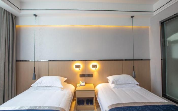 GELI Hotel Huainan Railway Station Sports Center