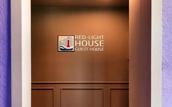 Red-Lighthouse Guest House
