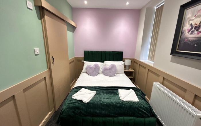 Strawberry Fields Suite by Sasco Apartments