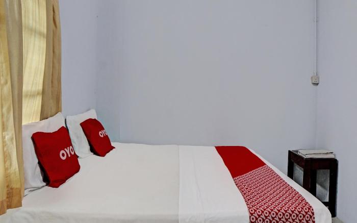 OYO 92429 Vania Guest House