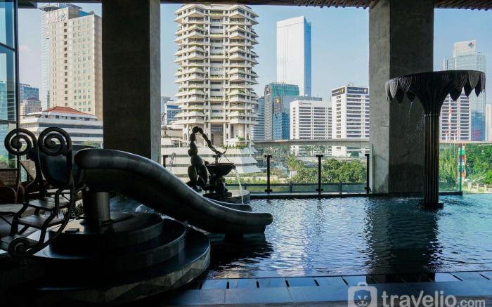 Super Great Homey 3BR Sudirman Suites By Travelio