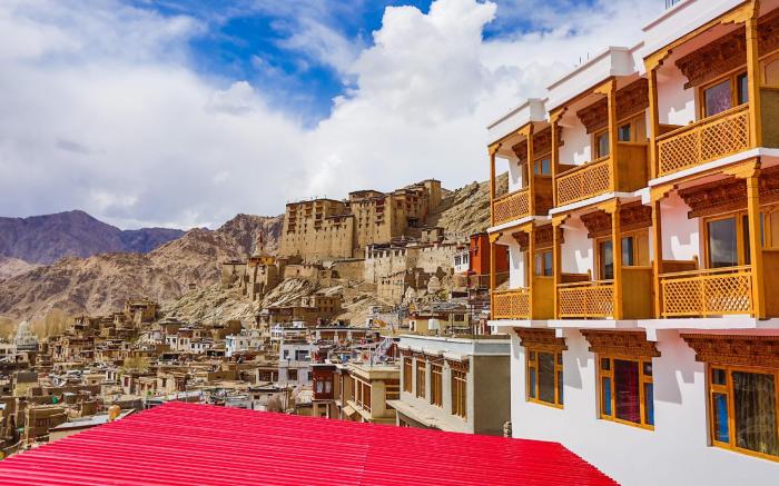 Mountain Palace Inn