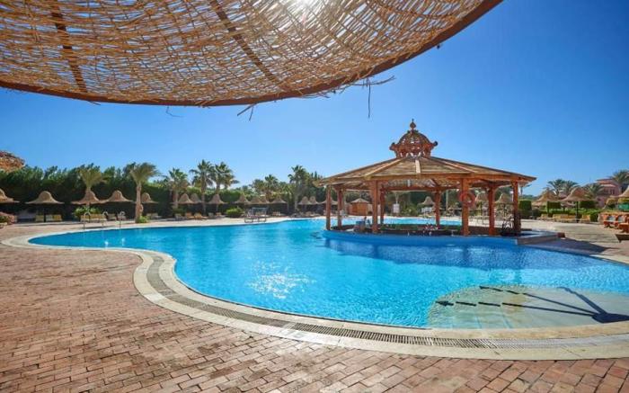 Parrotel Aqua Park Resort