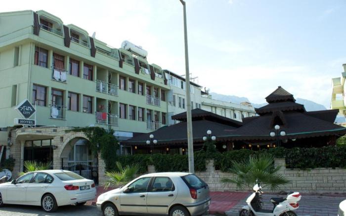 Ares City Hotel