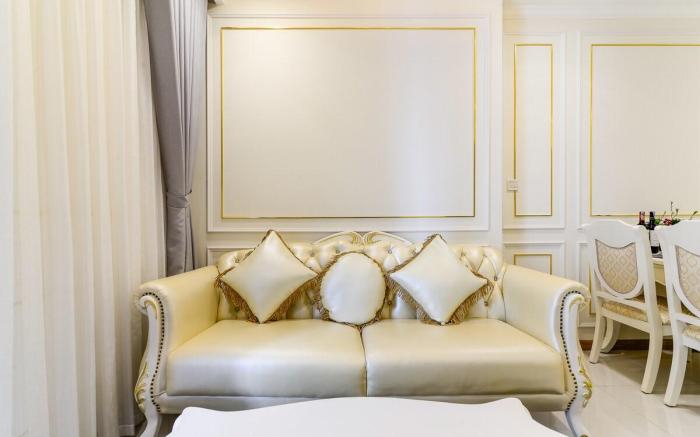 One Br service apart in Vinhomes central Park L4