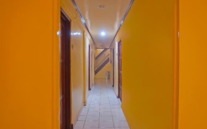 SPOT ON 92458 Azeela Kost Syariah