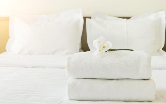 OMEO Suites Glass Beach