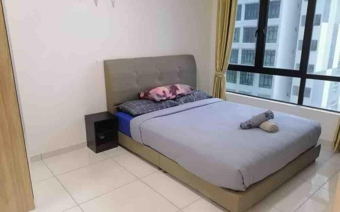 Relax 2 bedroom with Pool Views