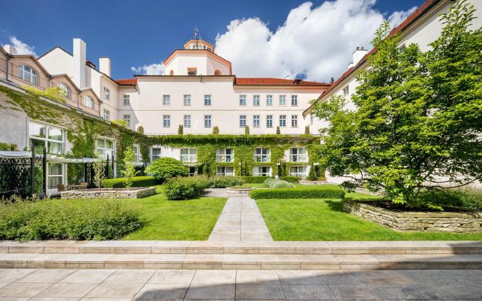 Mandarin Oriental, Prague