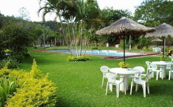 Parque Hotel Morro Azul - a 12 km do Parque dos Dinossauros