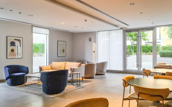 Fancy Apartment With Mesmerizing Canal Views